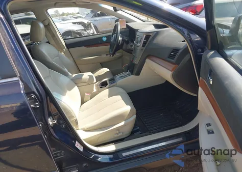 2014 Subaru Outback 2.5I Limited z USA, uszkodzony, nr VIN 4S4BRCLC2E3218562